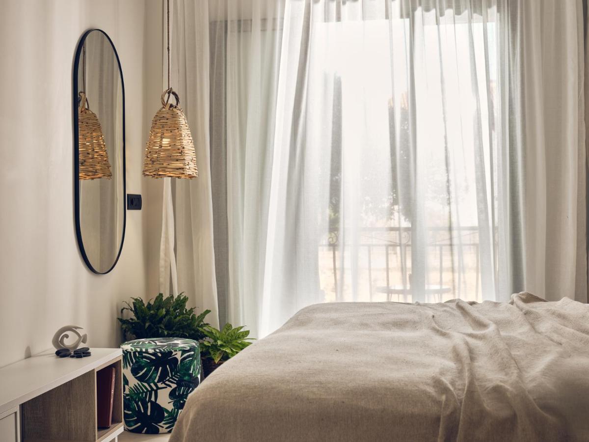 Aparthotel Nomas Living 3*